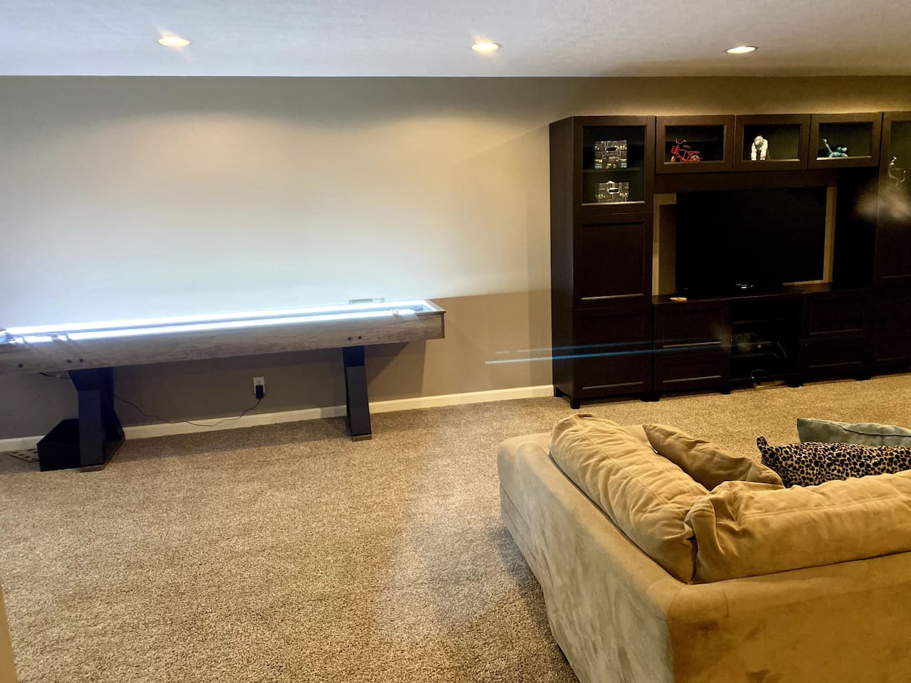 Living Room / Lounge