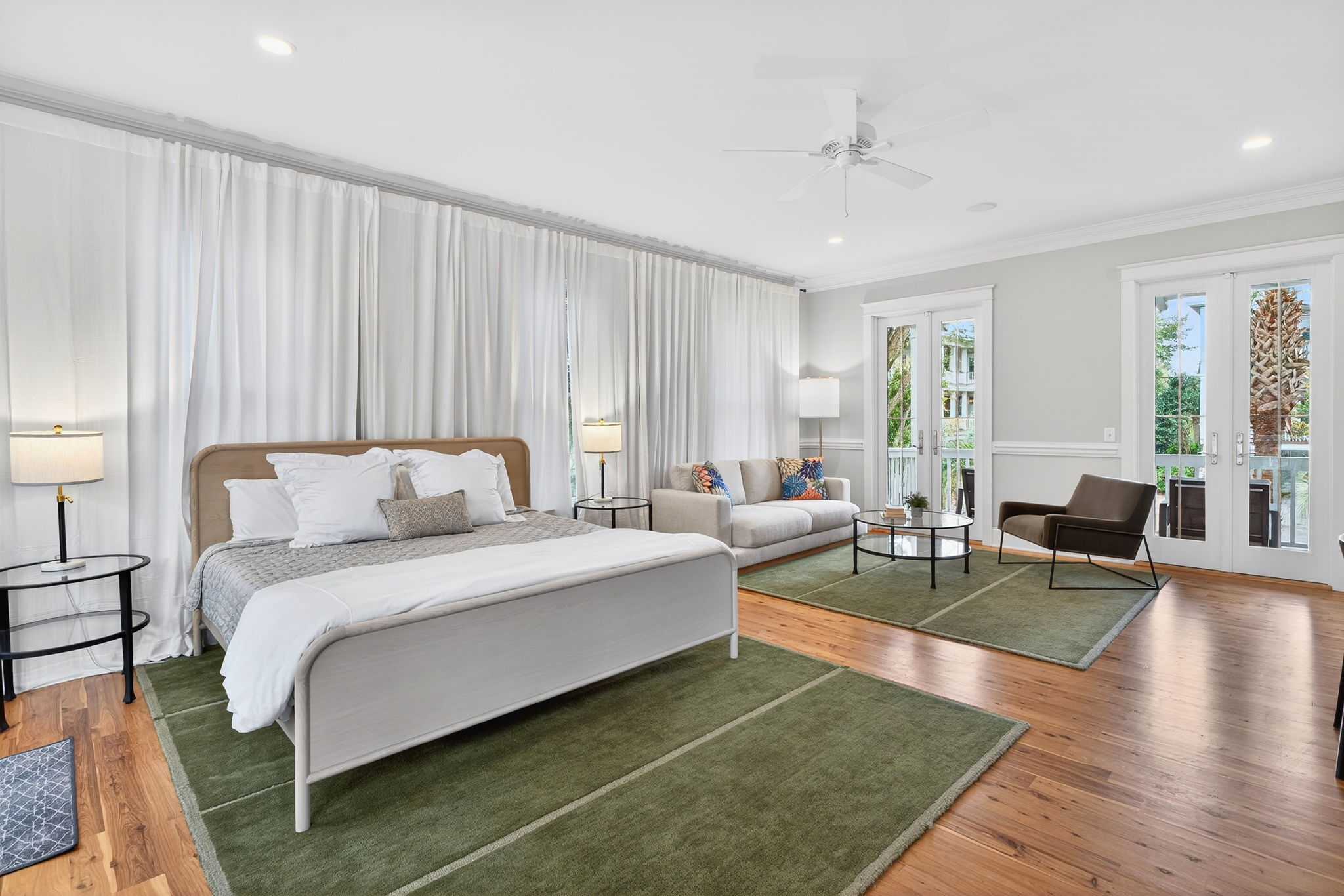 King Room 3 with Seating Area | Sun Kissed by the Sea | 3007 Cameron Blvd | Isle of Palms, SC | IOP Escapes