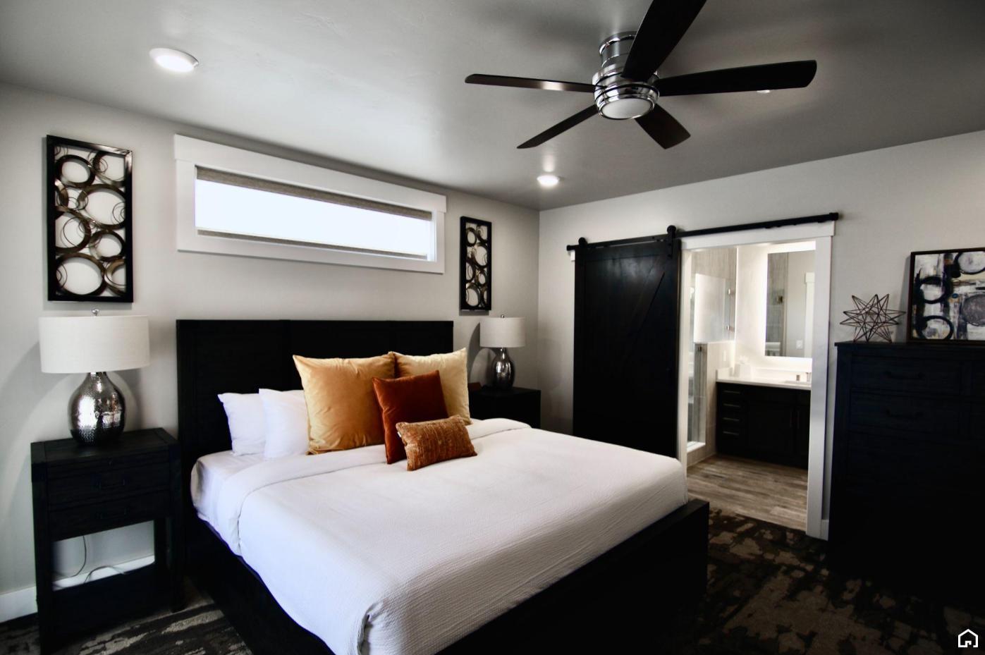 Master Bedroom w/ Ensuite Bathroom