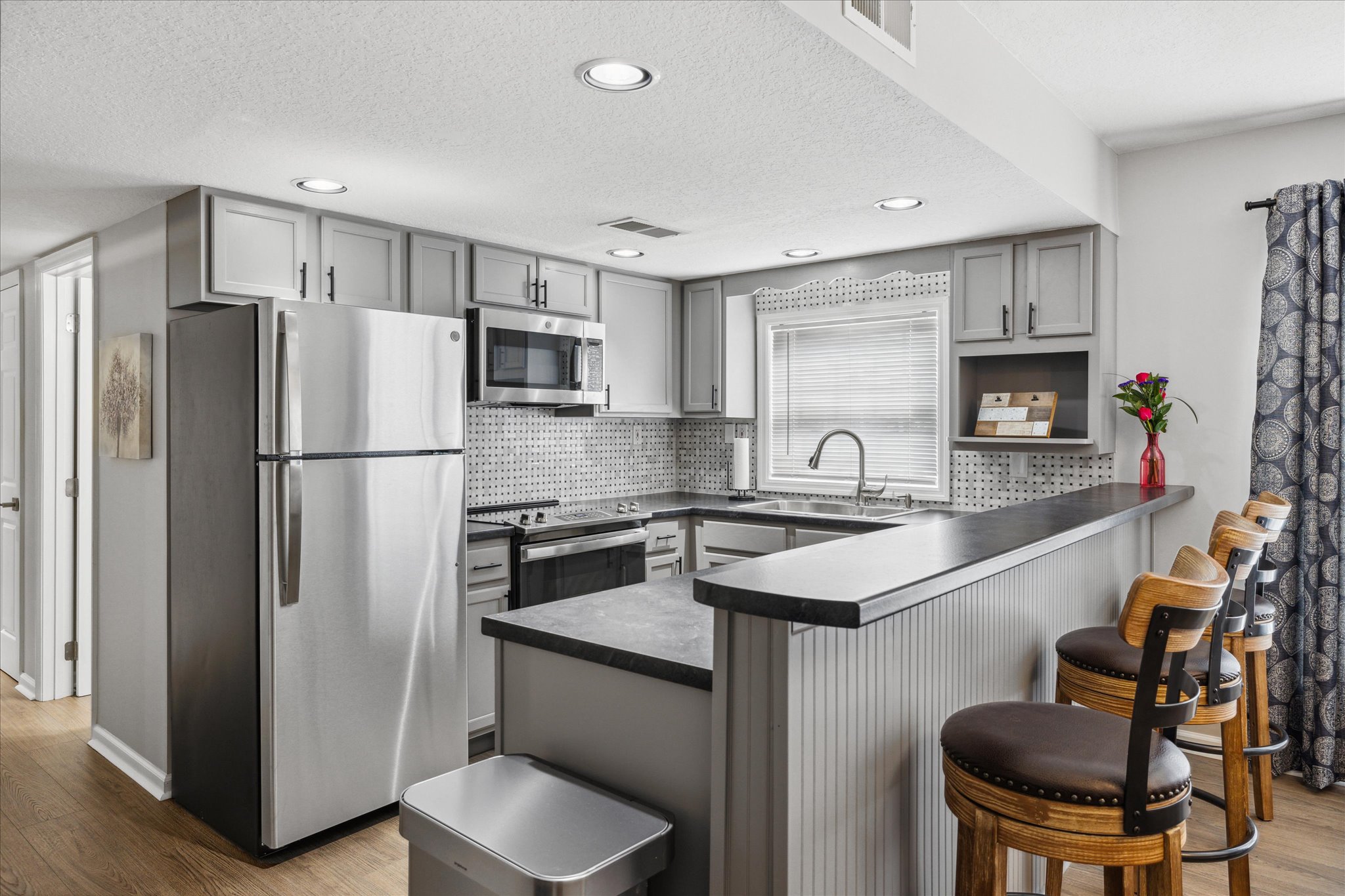 Fully Stocked Kitchen