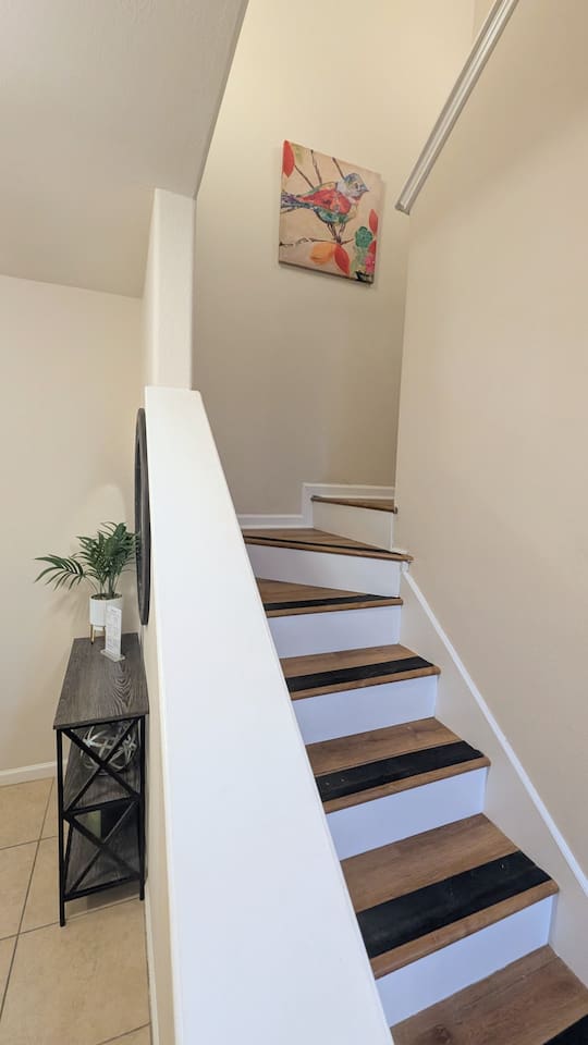 Access all bedrooms and full bathrooms upstairs. 