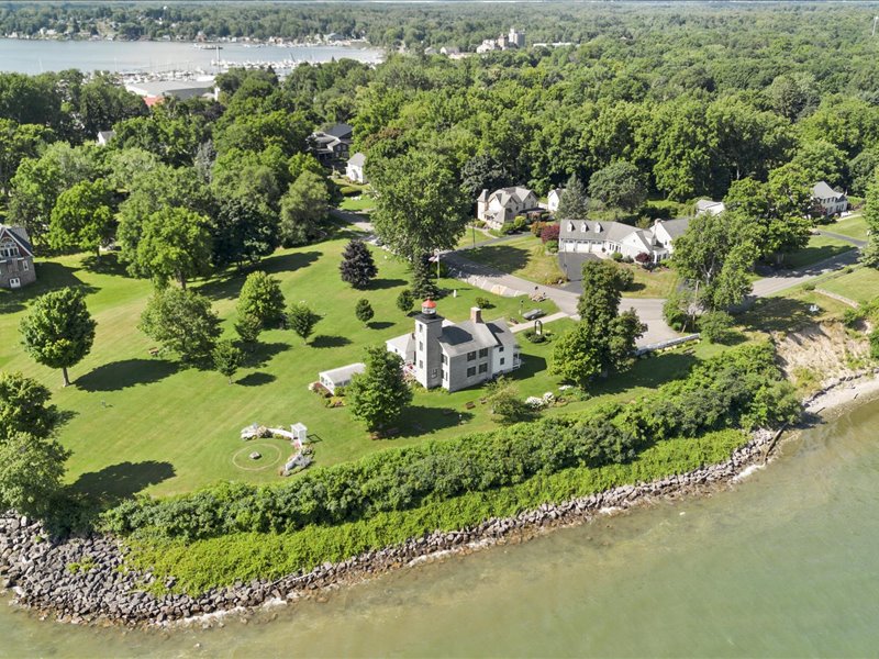 Visit Sodus Point Lighthouse Museum - 5 minute walk