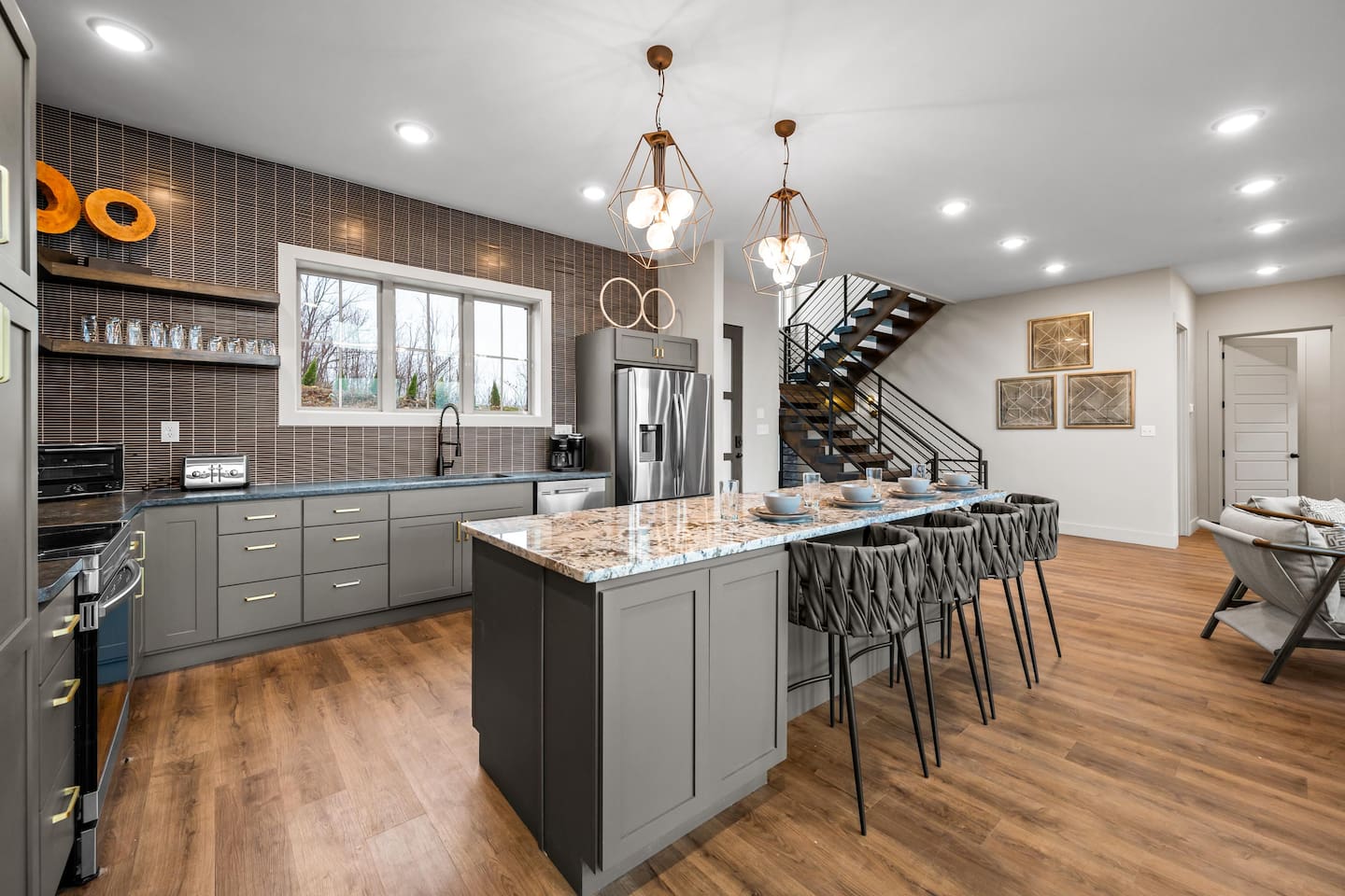 Entry Level - Kitchen