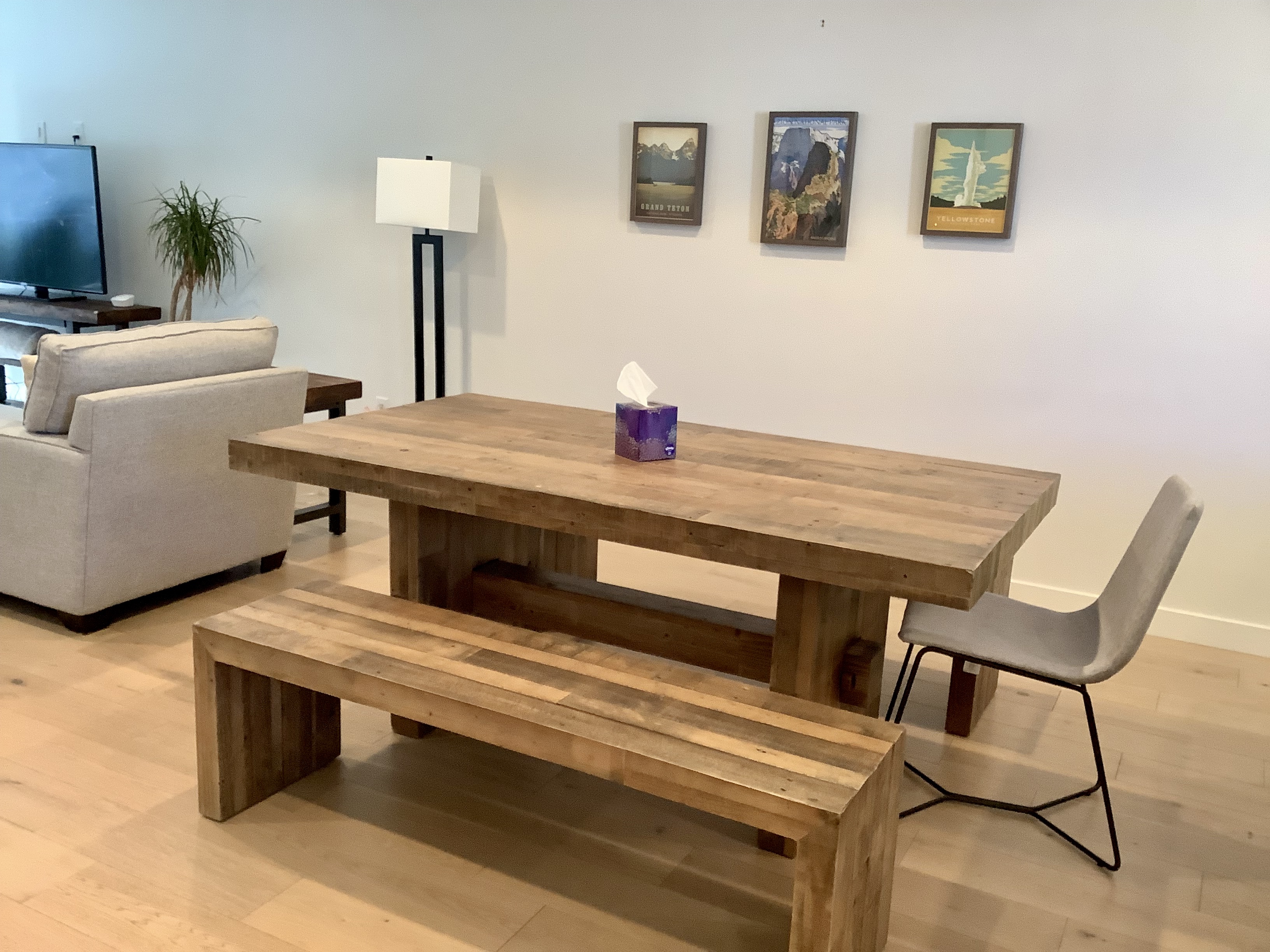 Fab Mabel - Modern, Clean with Central Location! 5