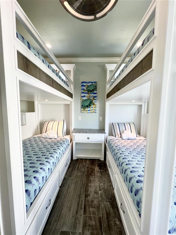 Crystal Paradise Bedroom 5: Private bedroom featuring two twin bunk beds and ensuite bath.