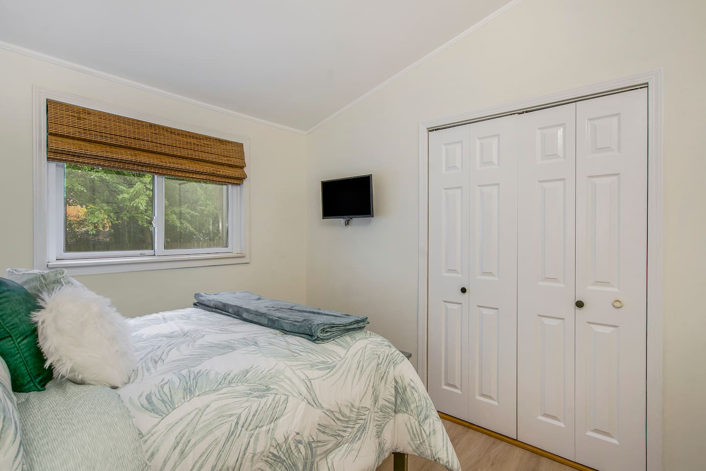 Bedroom #3 Continued