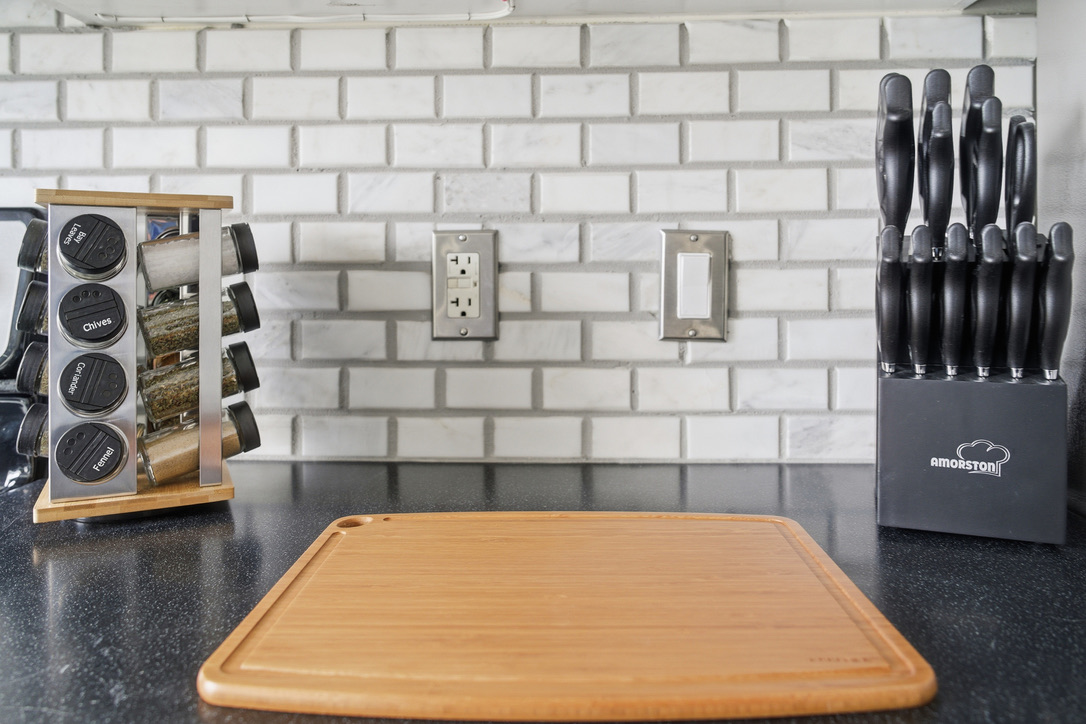 Fully equipped kitchen for all your cooking and baking needs.