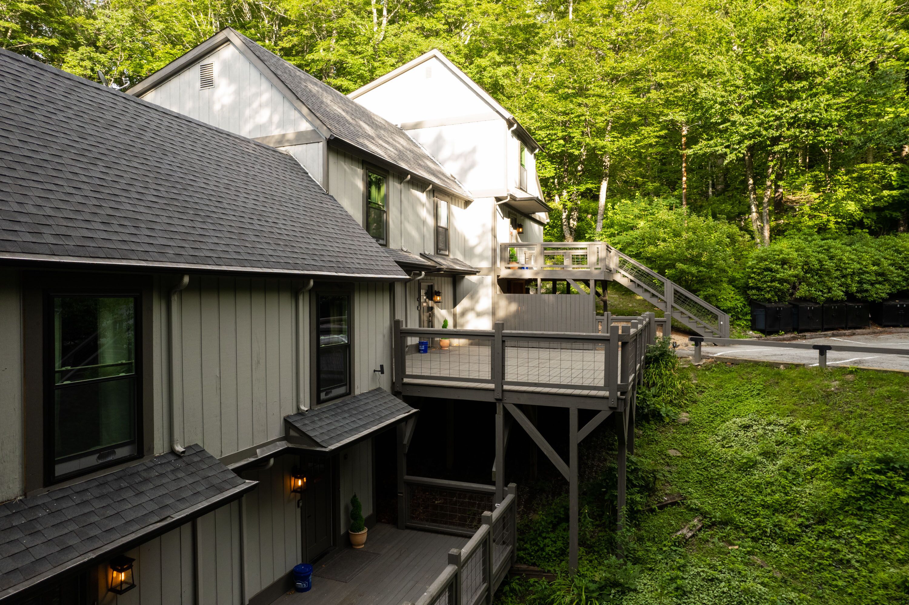 Welcome to Hidden Haven! Hidden Haven Is located in Banner Elk, NC and backs up to Grandfather Mountain State Park.