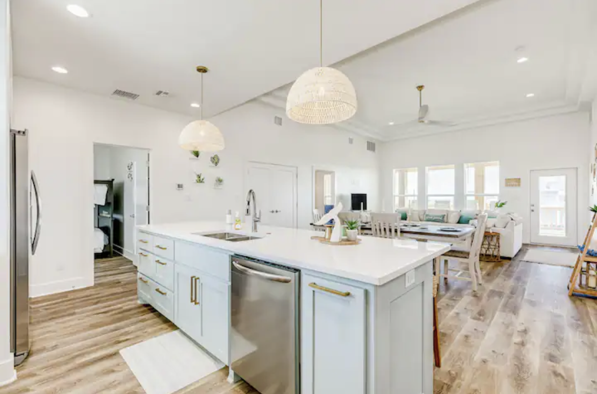 378786a900a74ce5bf8459e238239e67 | Beachhouse | Texas | TX | Vacation Homes | Galveston | Crystal Beach | Kokomo | Breezy Days | Beachfront Elegance | Sunrise Serenity | Southern Sands Property Management, LLC
