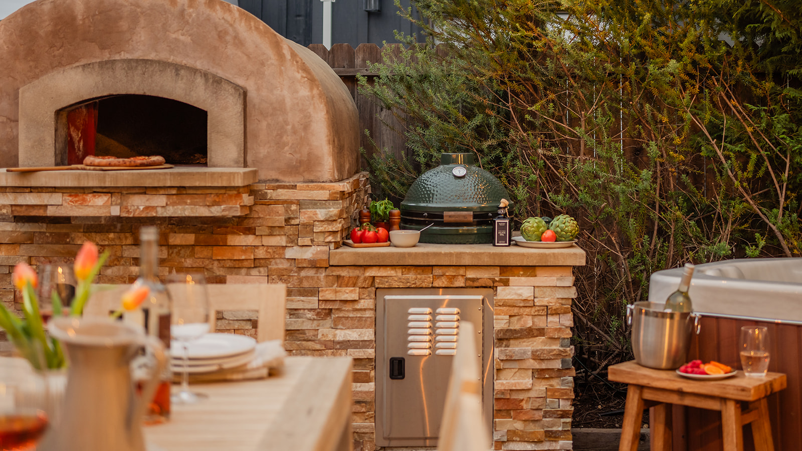 Al fresco dining for 6