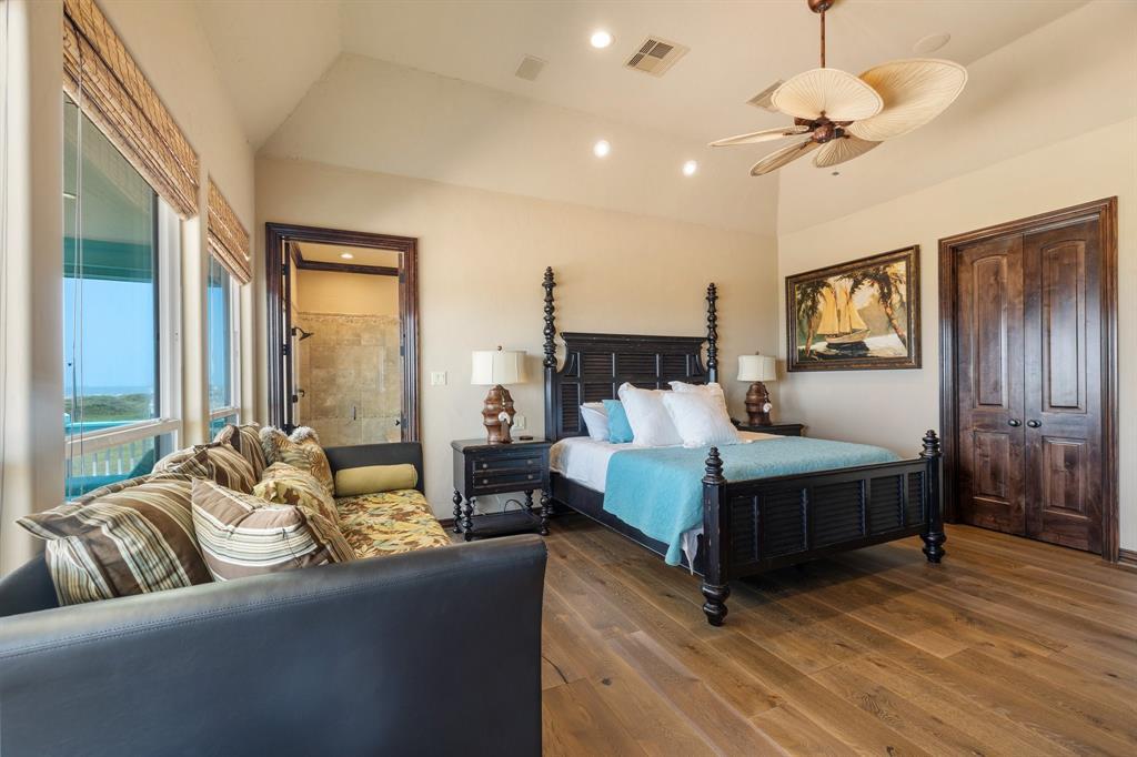 37a1603f2c8e4edf88b115c6791c3605 | Beachhouse | Texas | TX | Vacation Homes | Galveston | Crystal Beach | Kokomo | Breezy Days | Beachfront Elegance | Sunrise Serenity | Southern Sands Property Management, LLC