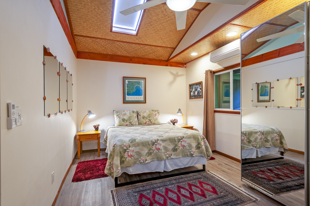 Cozy air conditoned bedroom