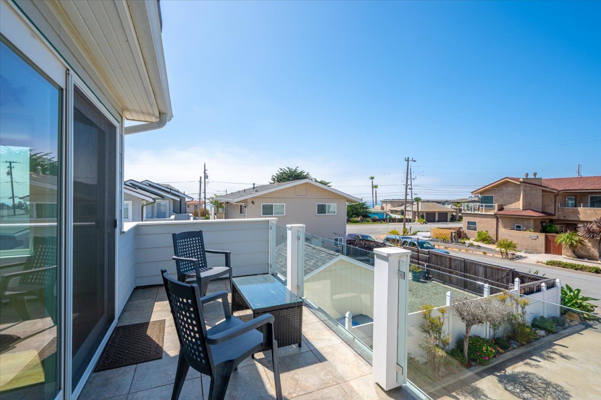 North facing upstairs deck