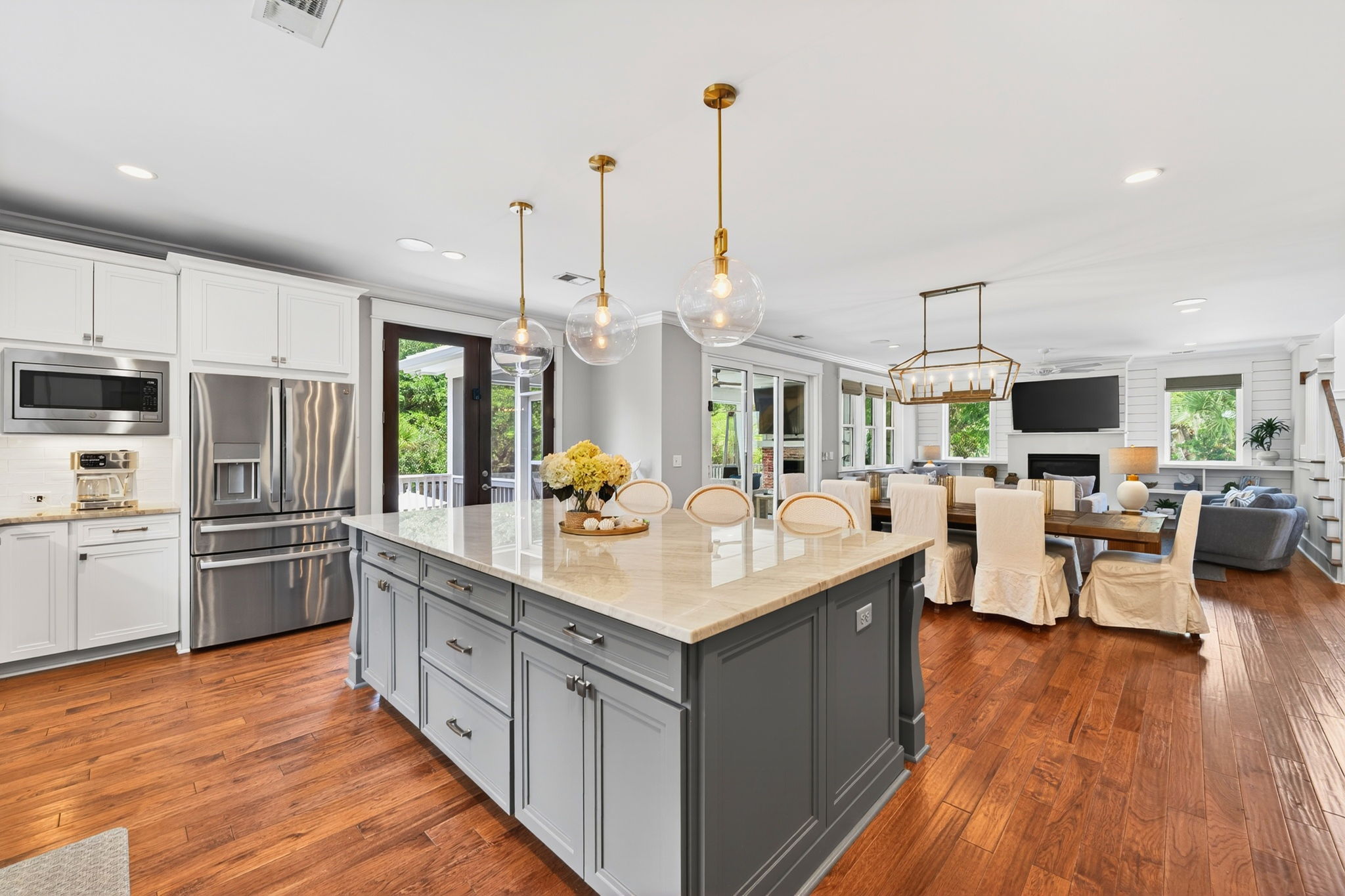 Kitchen | Driftwood Dreams | 105 Forest Trail | Isle of Palms, SC | IOP Escapes
