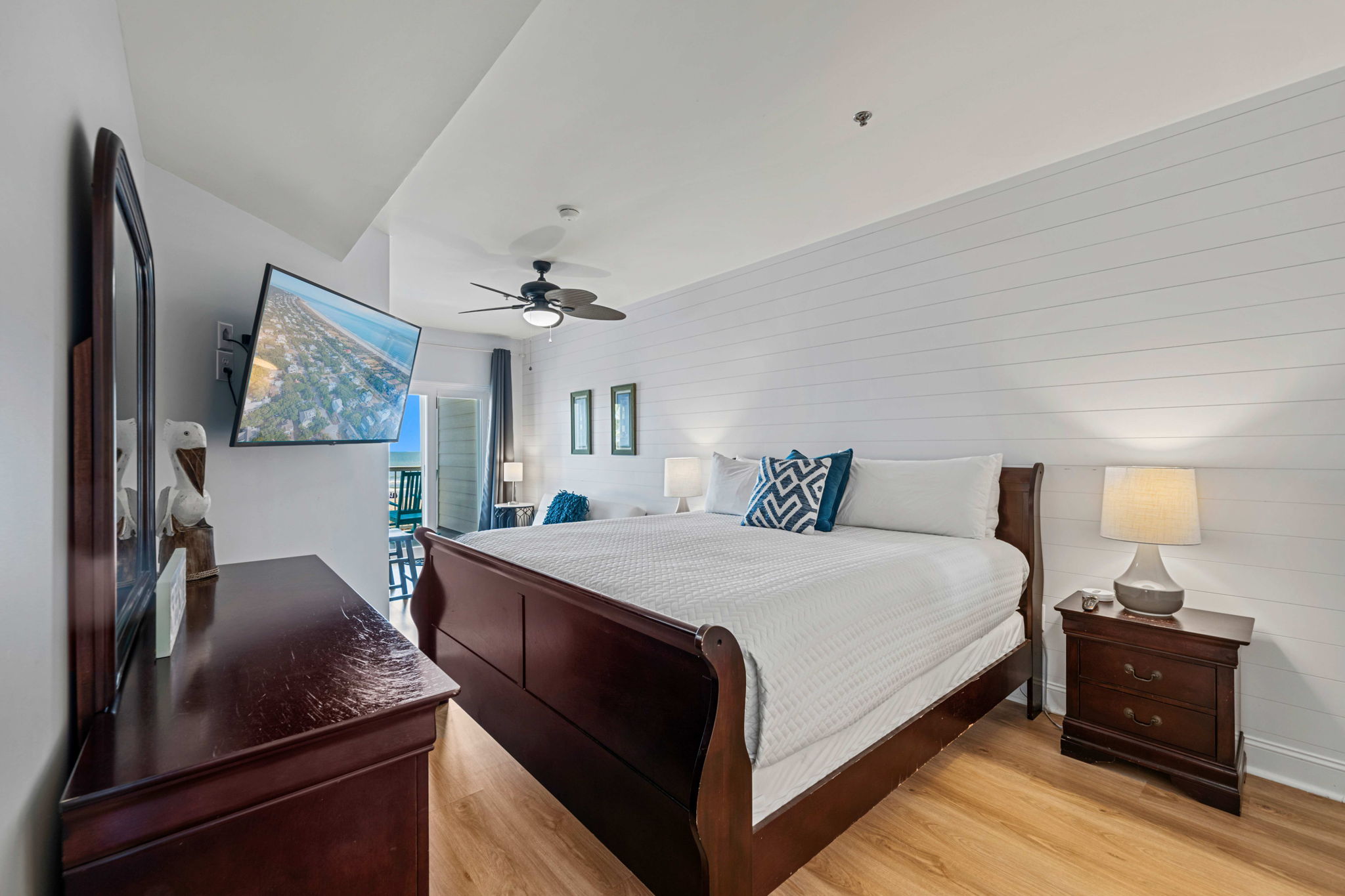 Bedroom 1: Primary king suite | Sea Gull | 201 Oceanview | 1116 Ocean Blvd, Isle of Palms, SC | IOP Escapes