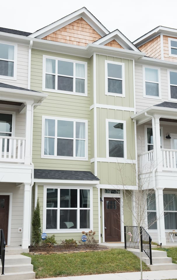 3 story townhome