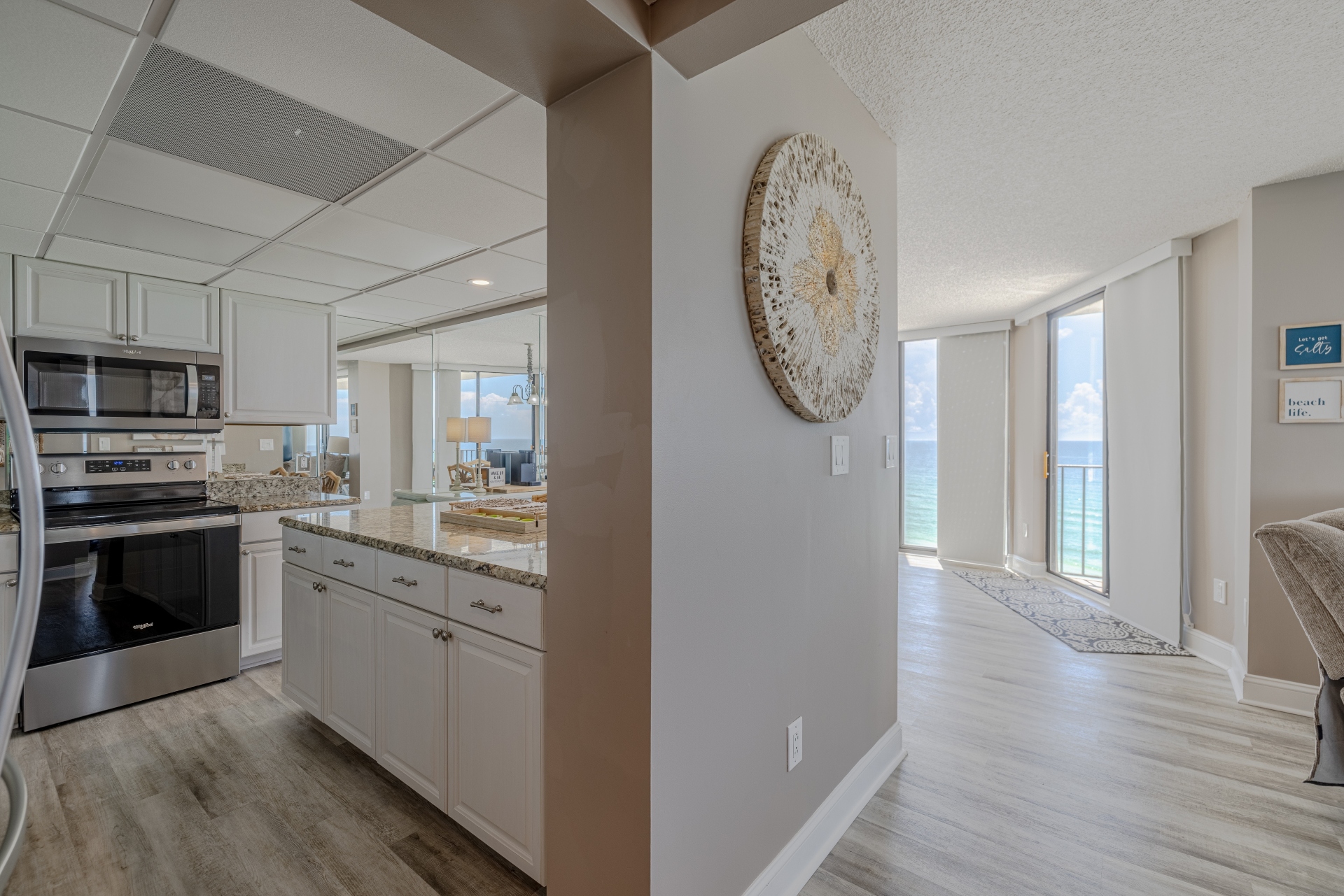 Kitchen, dining area, living area