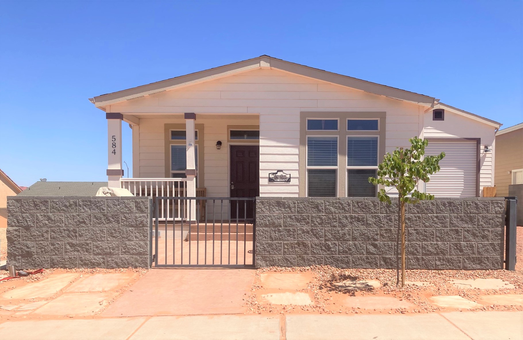Vermillion Cliffs House