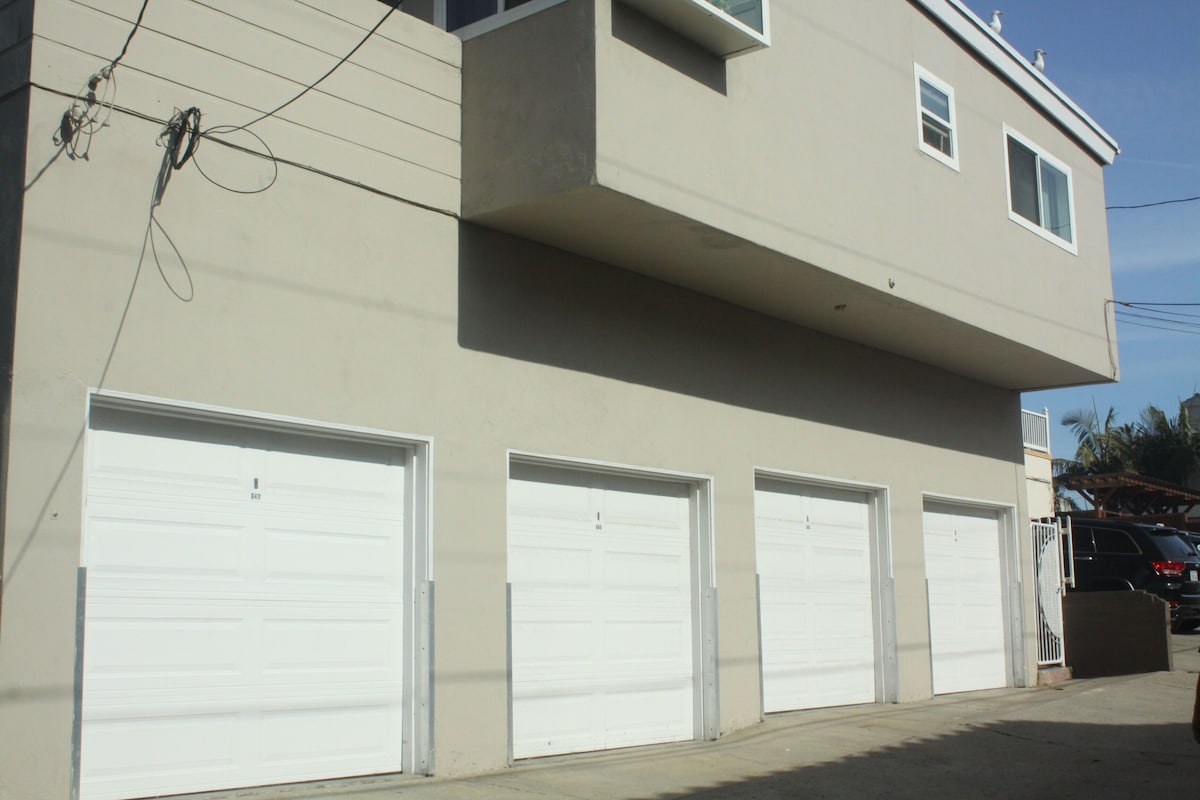 Single car garage available