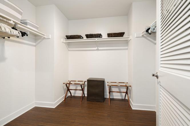 Walk in closet
