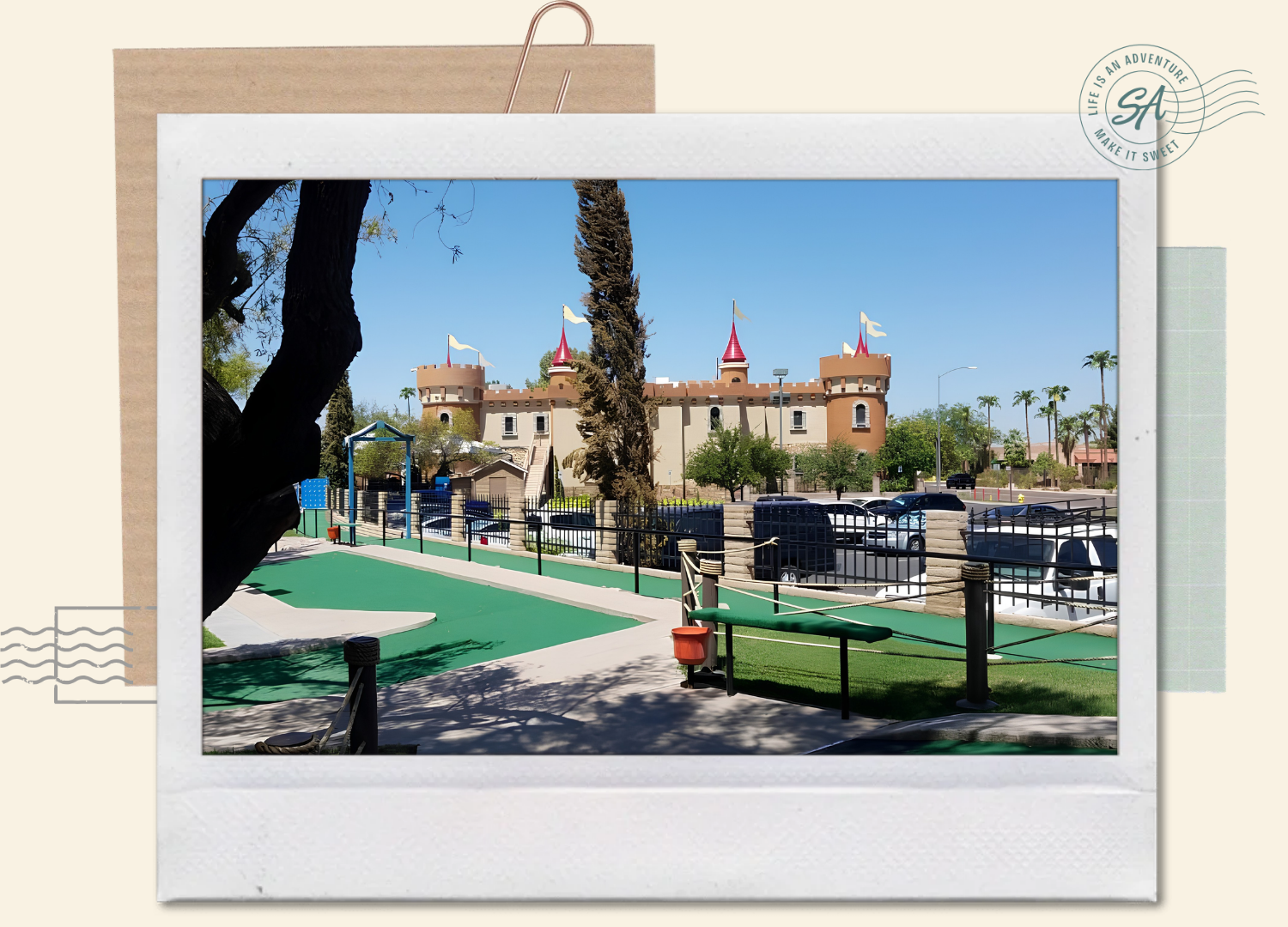 Mesa Golfland Sunsplash

Water slides, a wave pool and a lazy river for the
hottest days, plus mini golf and go-karts at Golfland
next door.

The house is just 9 minutes away from the attraction.
