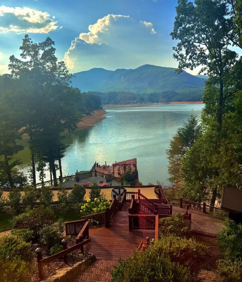 One of the many lake/riverside restaurants, Appalachia Restaurant / Lake Lure - photo July 2025. Lake opens for boating /swimming May 2026. All businesses/restaurants are open
