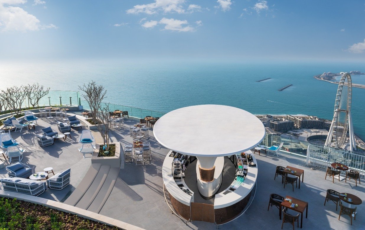 Rooftop restaurant/bar