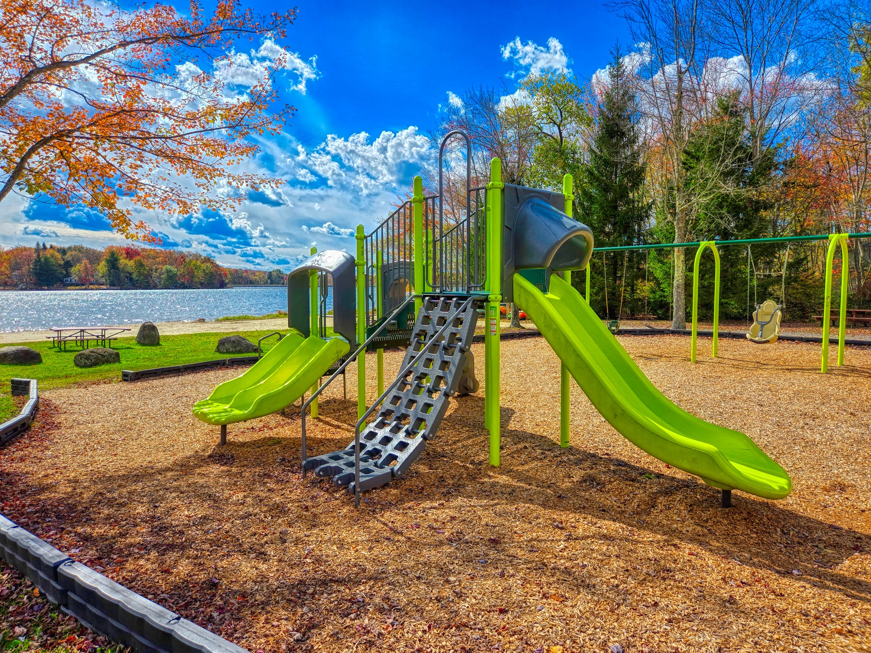 Playground on the lake - Community Amenity - Arrowhead Lake - Serhii Vacation Rentals