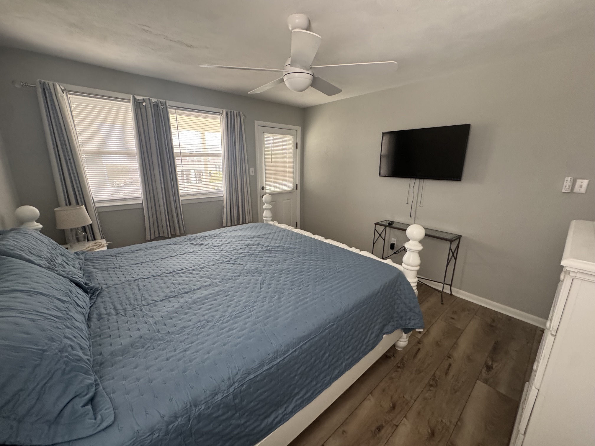 Master_Bedroom