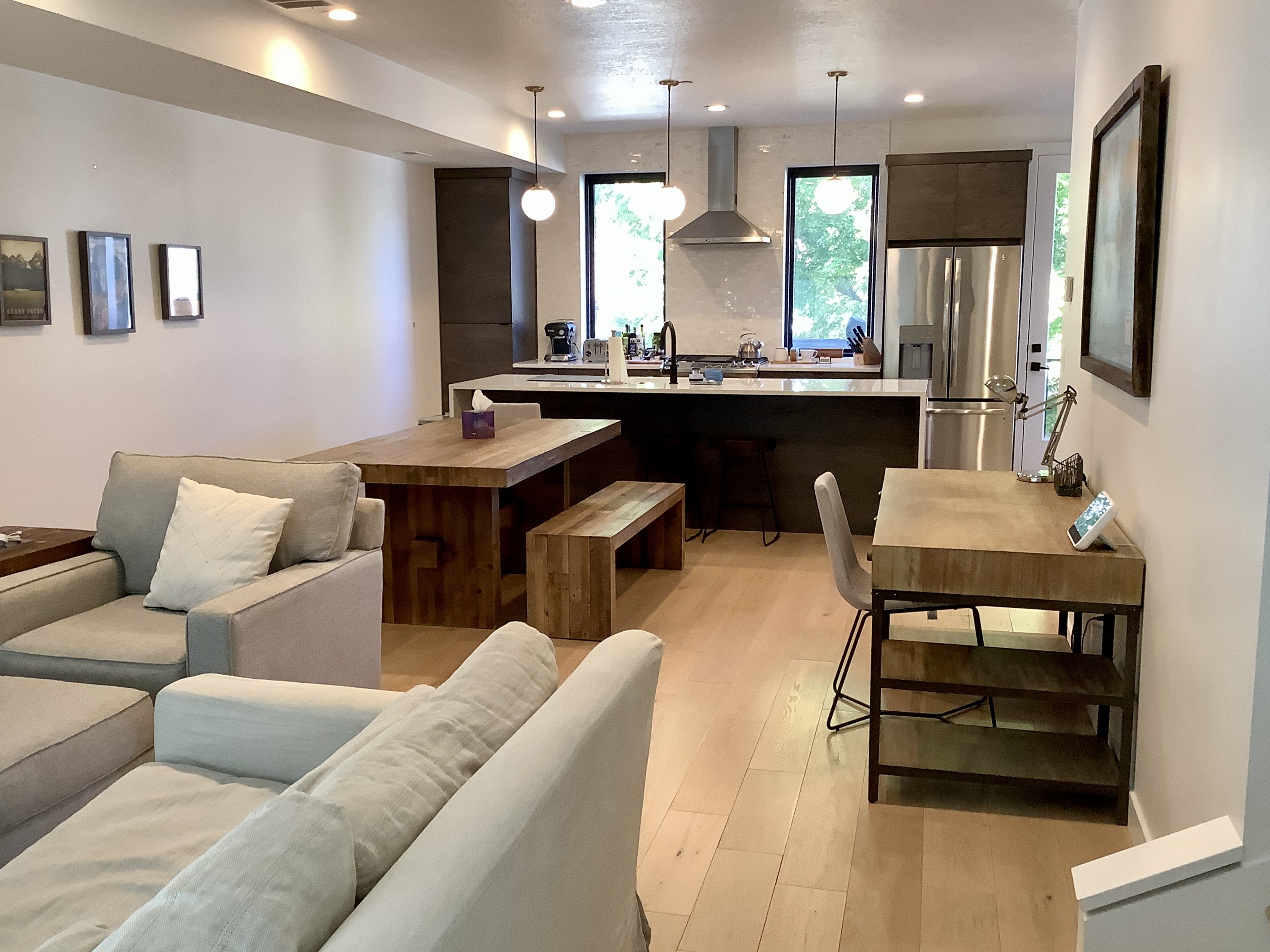 Fab Mabel - Modern, Clean with Central Location!