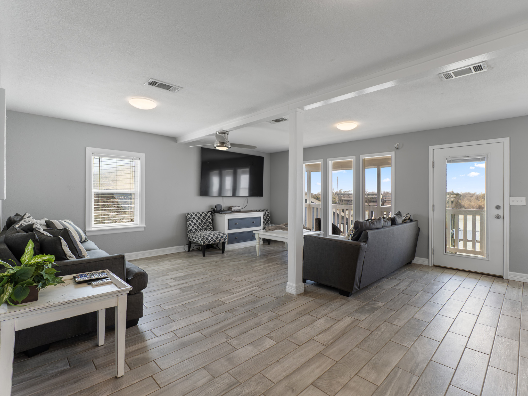 Main living area (upstairs)