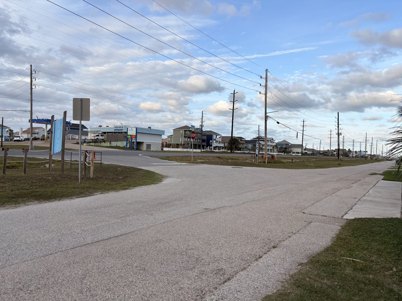 This photo is taken from the entry to the beach. Our house is the third shown, so very close! Just a 3 min walk out the back gate.