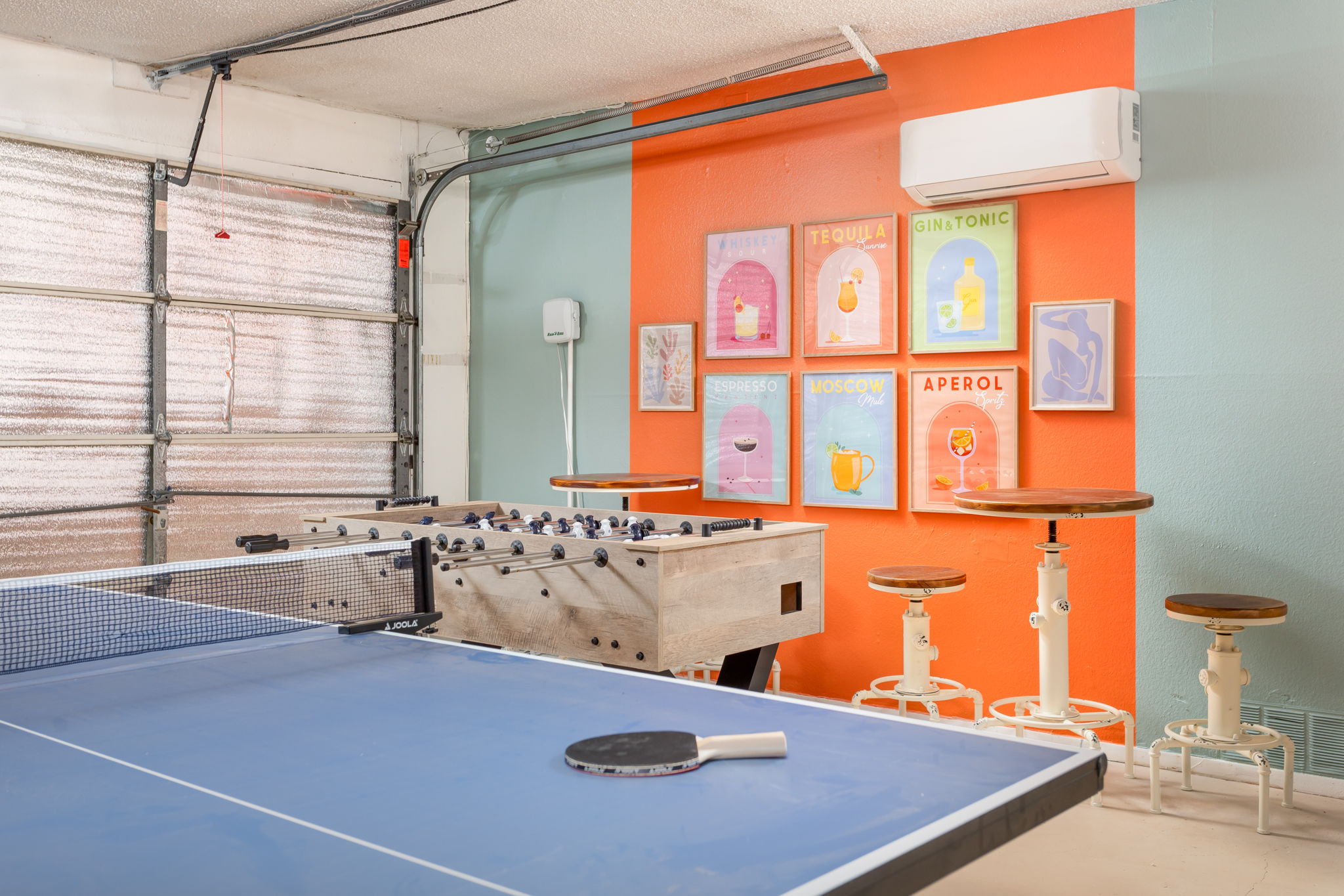 Garage game room