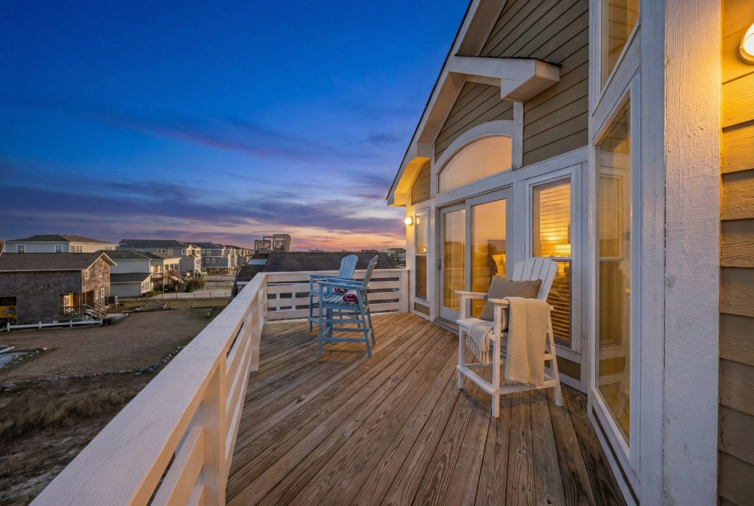 Angler's Retreat — Wrap-Around Deck