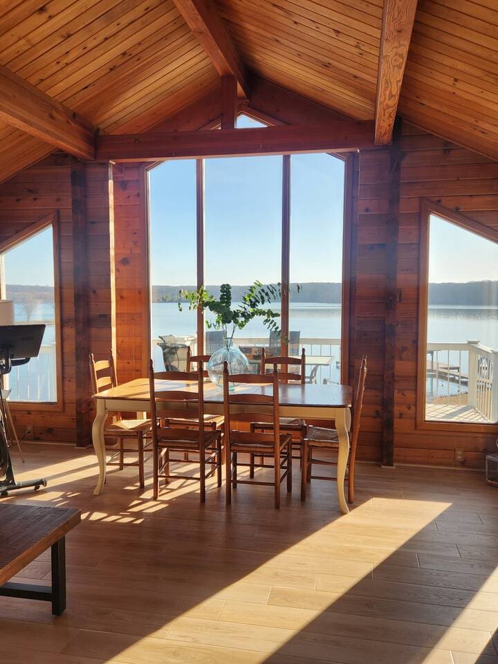 63ad71aa 8d8f 4d4a 80b5 85617fe2a181