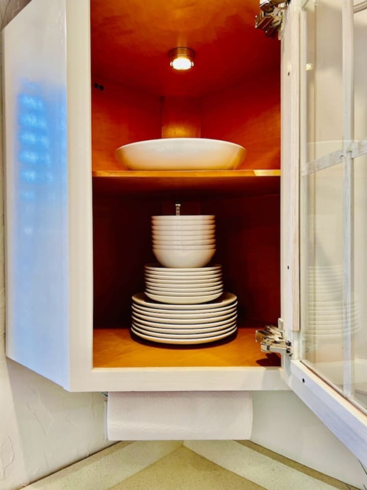 Set of plates.