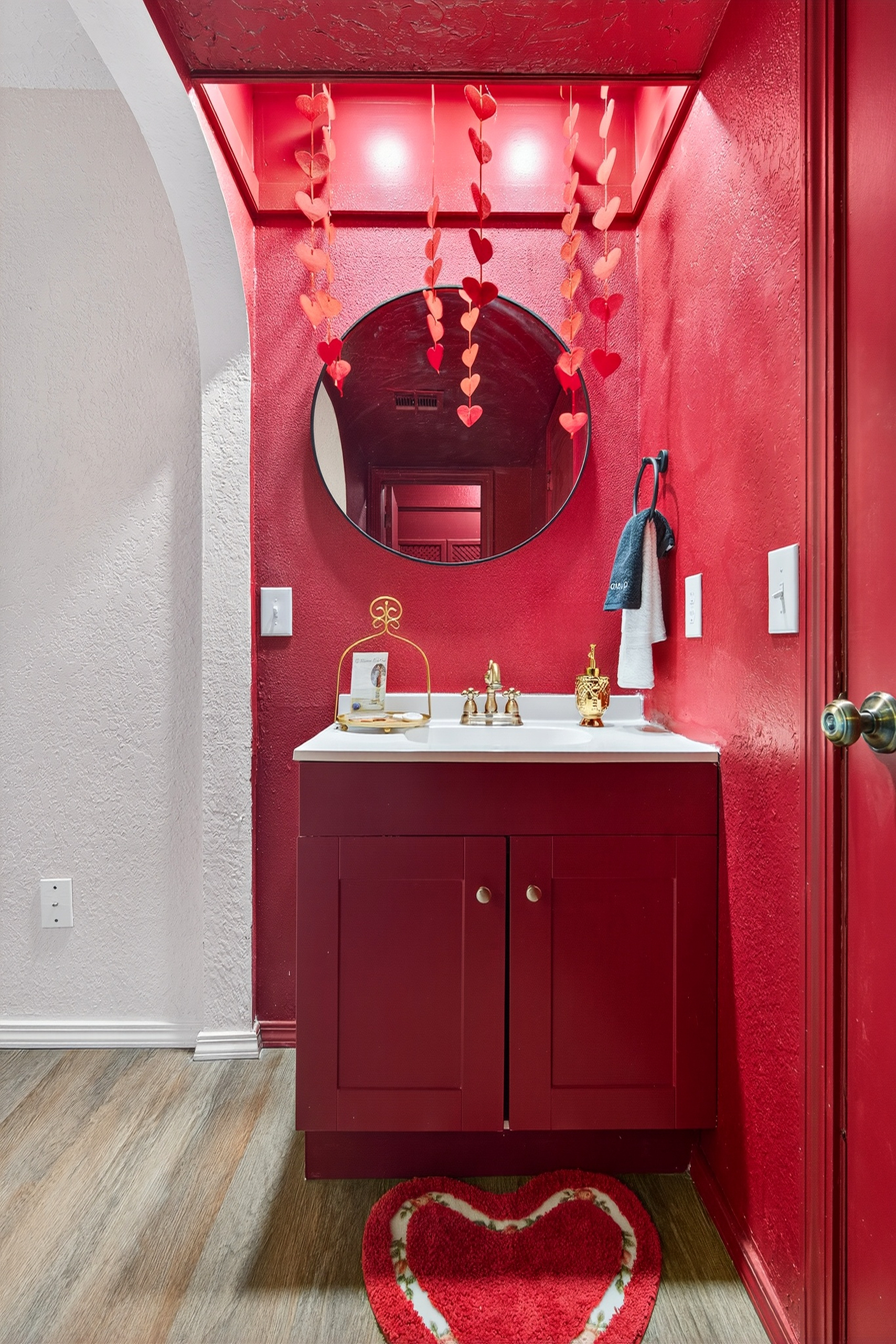 Bleeding Heart Bathroom