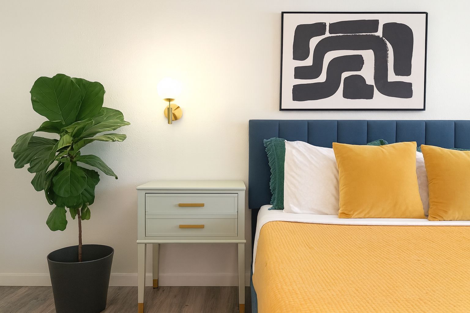 Master bedroom: Spacious retreat with natural light, real plants, black out curtain, ensuite full bath for restful nights