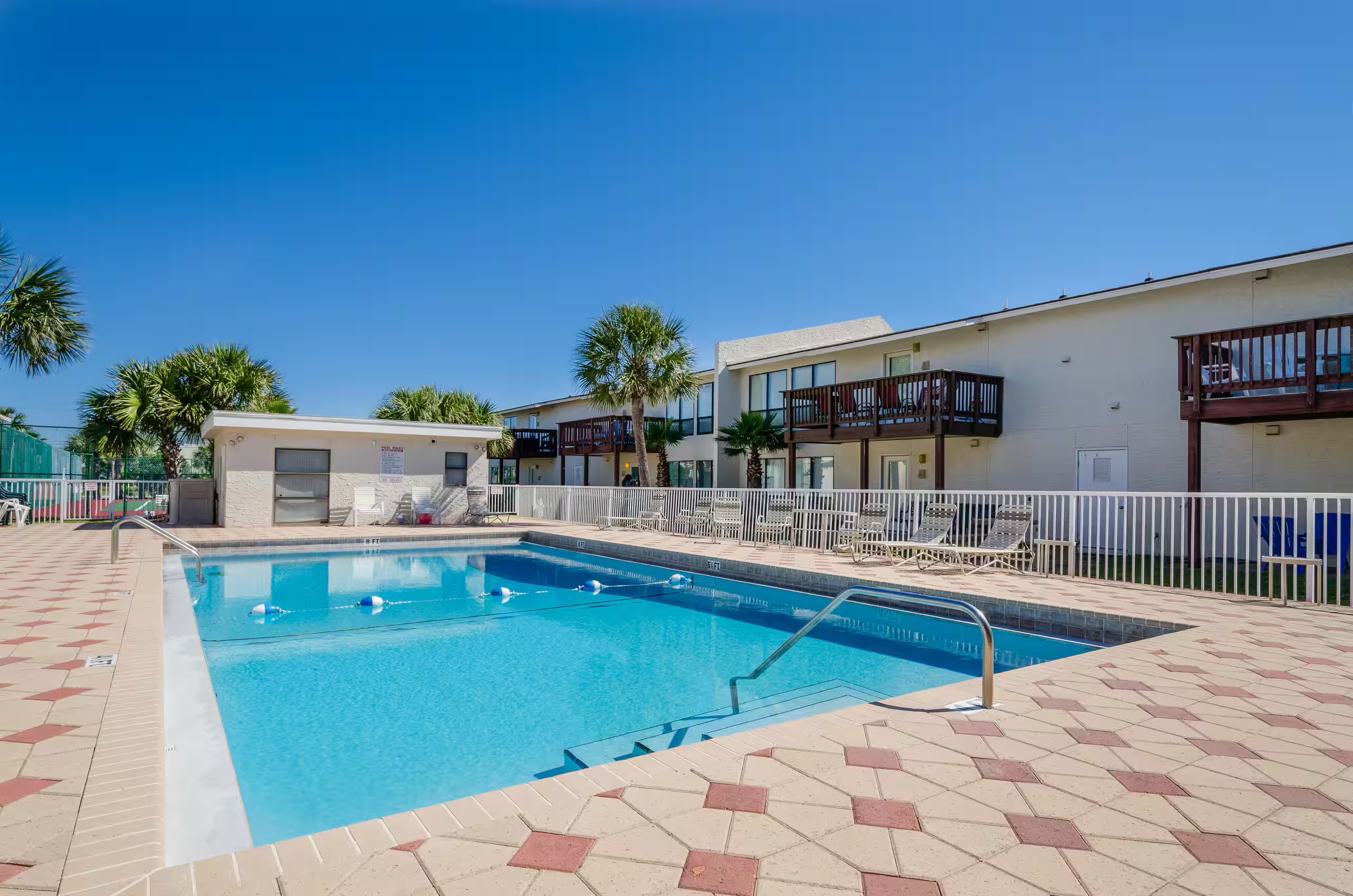 Community pool