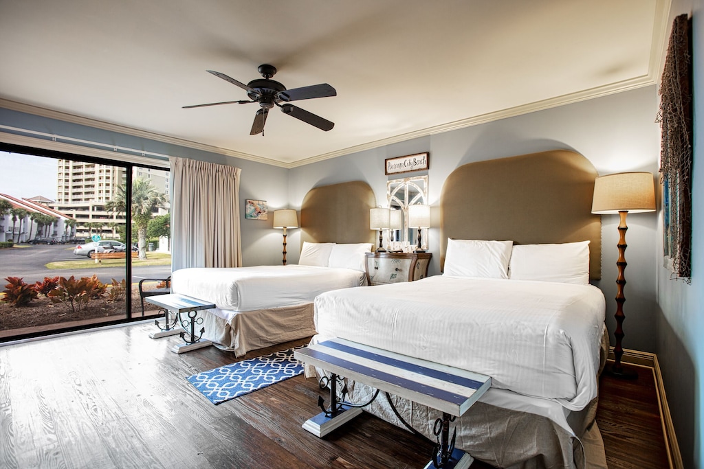 Guest bedroom