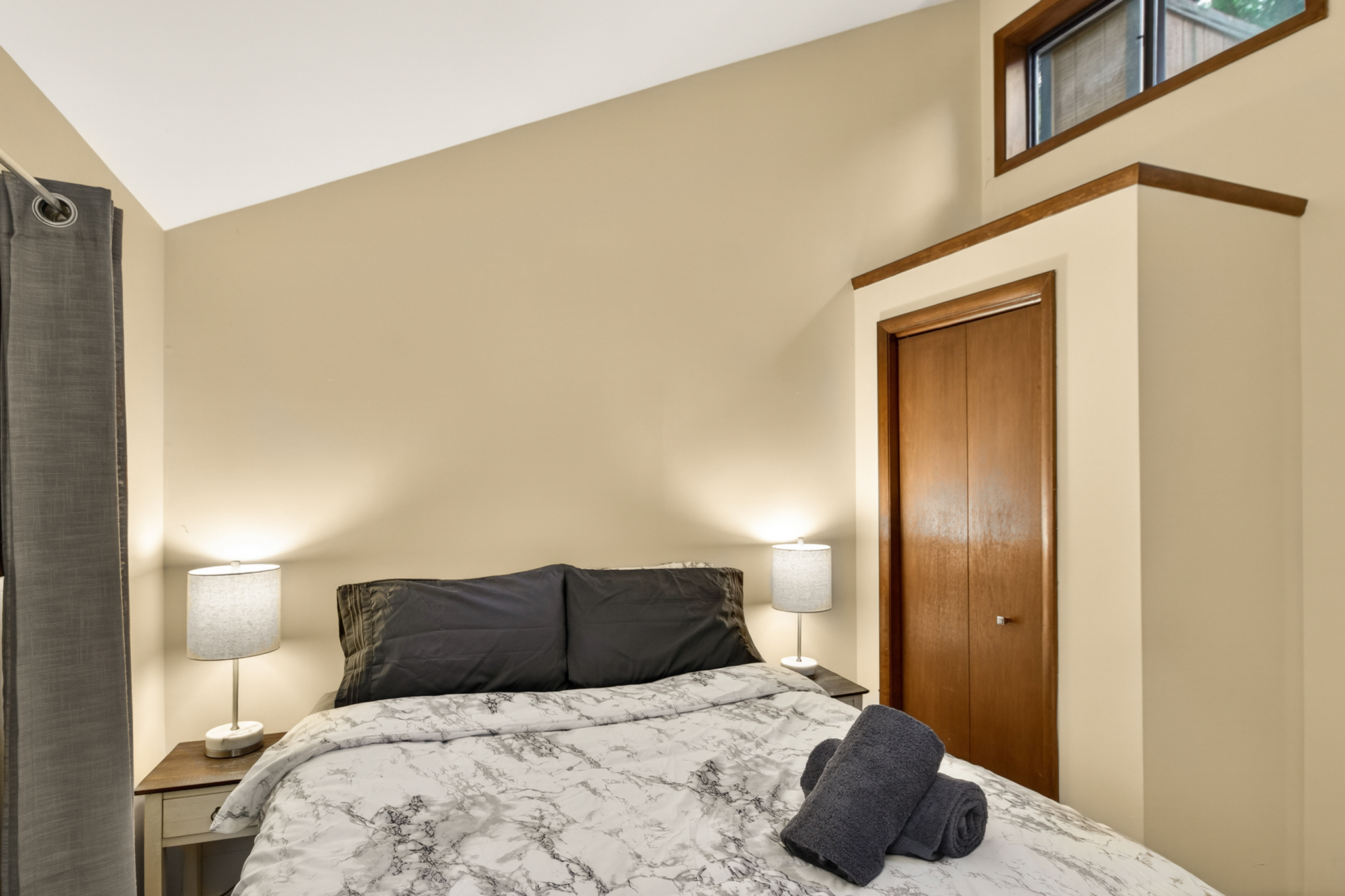 Bedroom 4 with queen bed and Roku TV