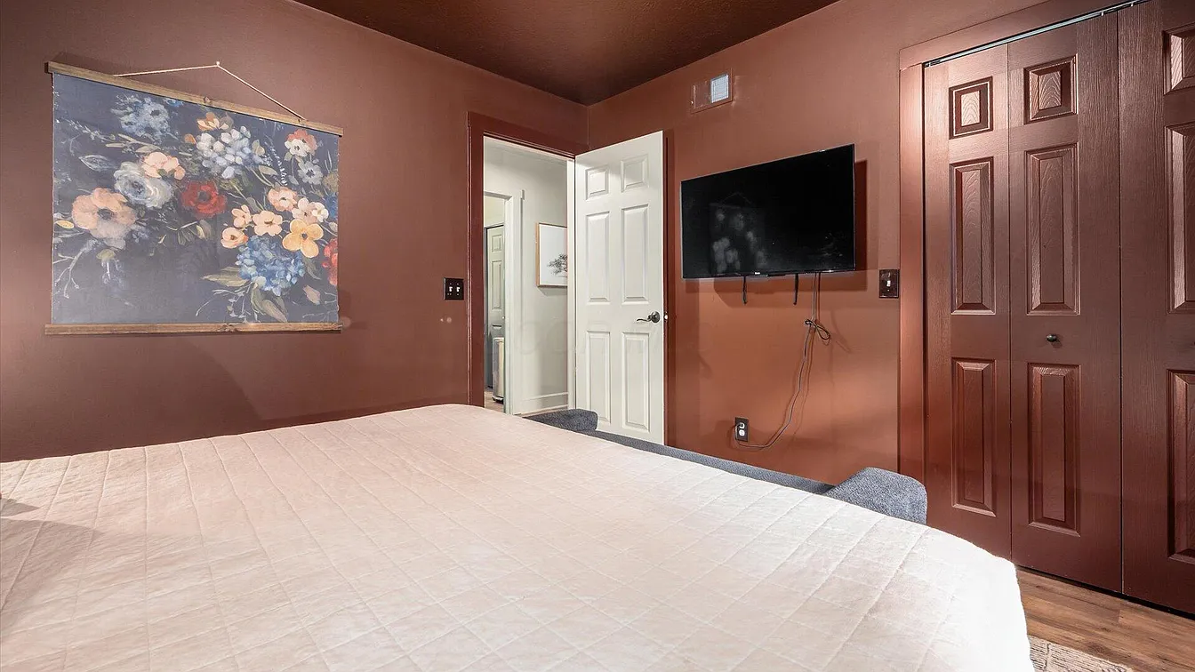 Main Floor Bedroom 1