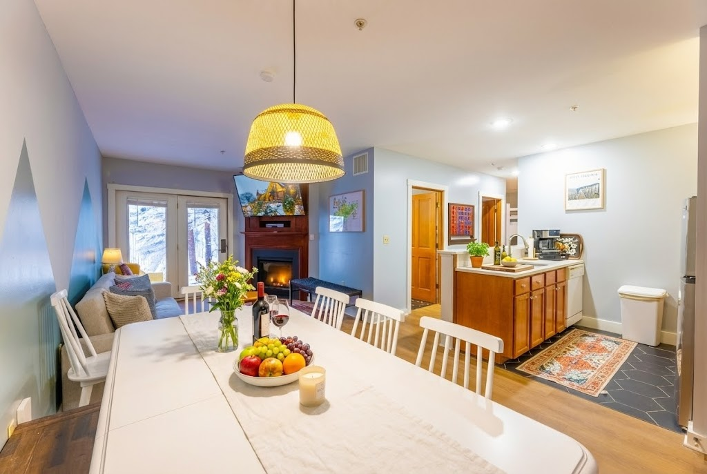 The perfect space for entertaining guests And enjoying meals!