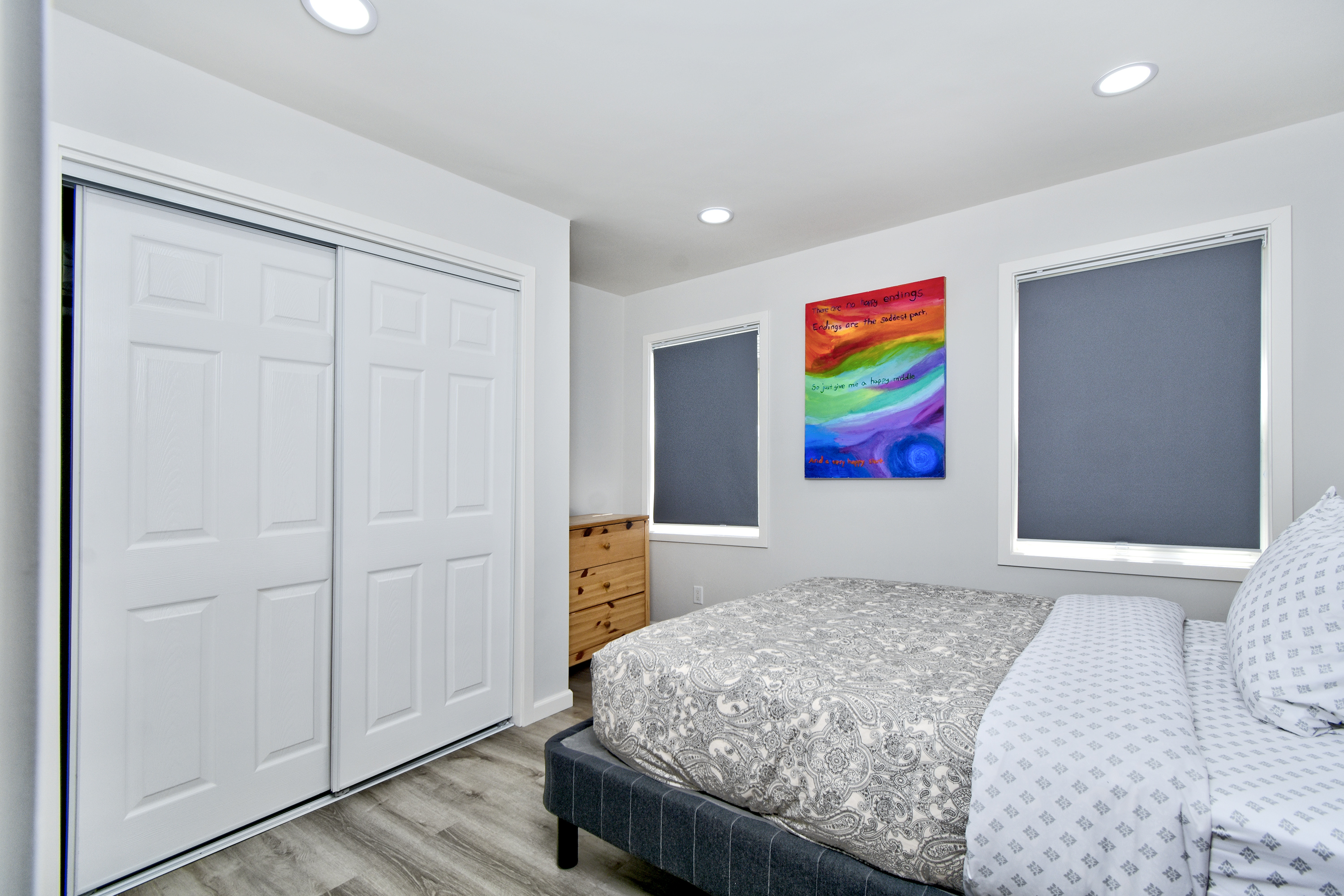 13-1362-shortridge-unit-a-second-bedroom-twin-beds-and-decor