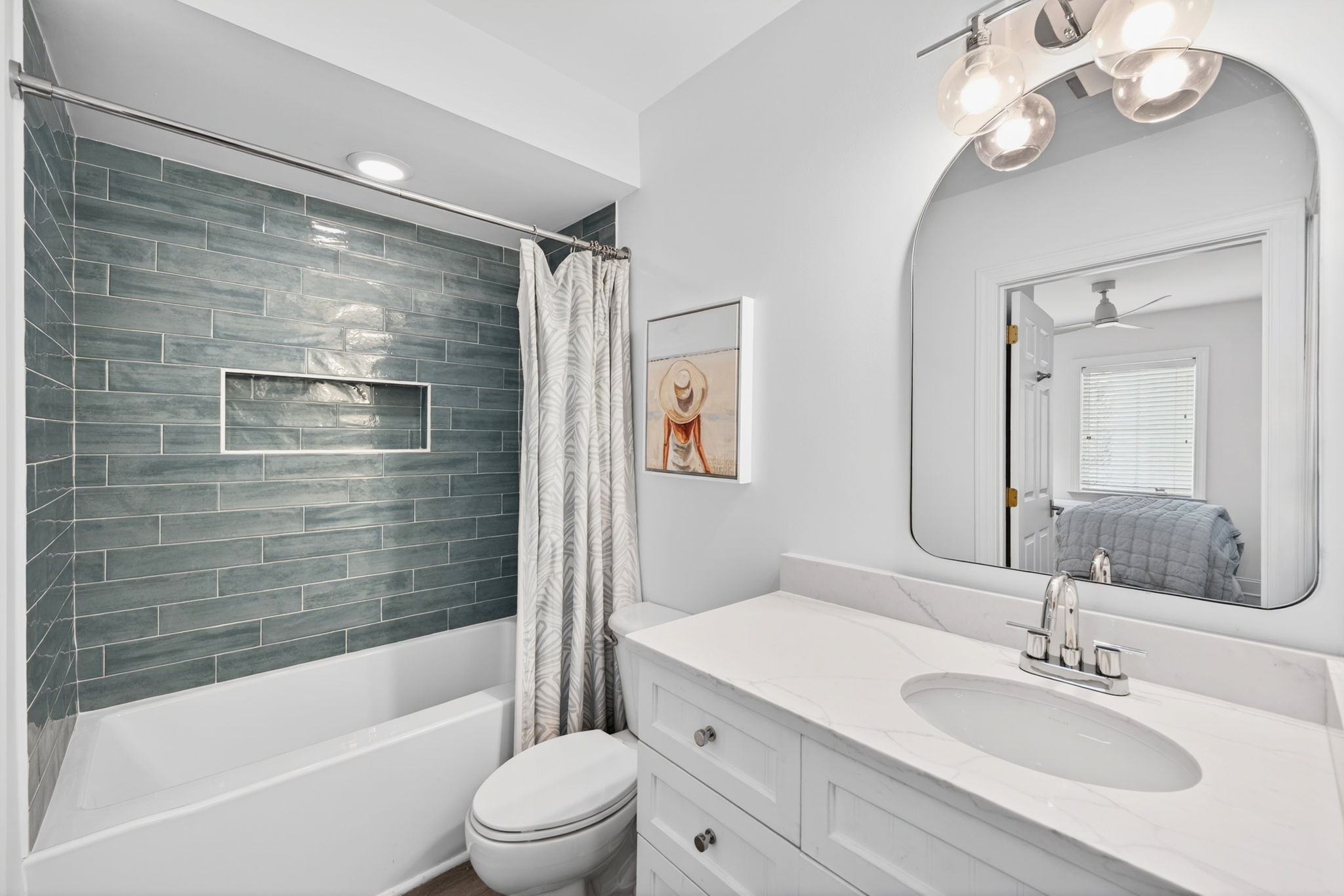 Ensuite Bath 3 | 1006 Ocean Blvd, Isle of Palms, SC | 102 Dunescape | IOP Escapes
