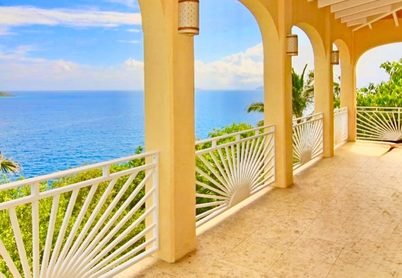 Panoramic Atlantic views along the coastline—perfect for sunrise lovers and photo moments.