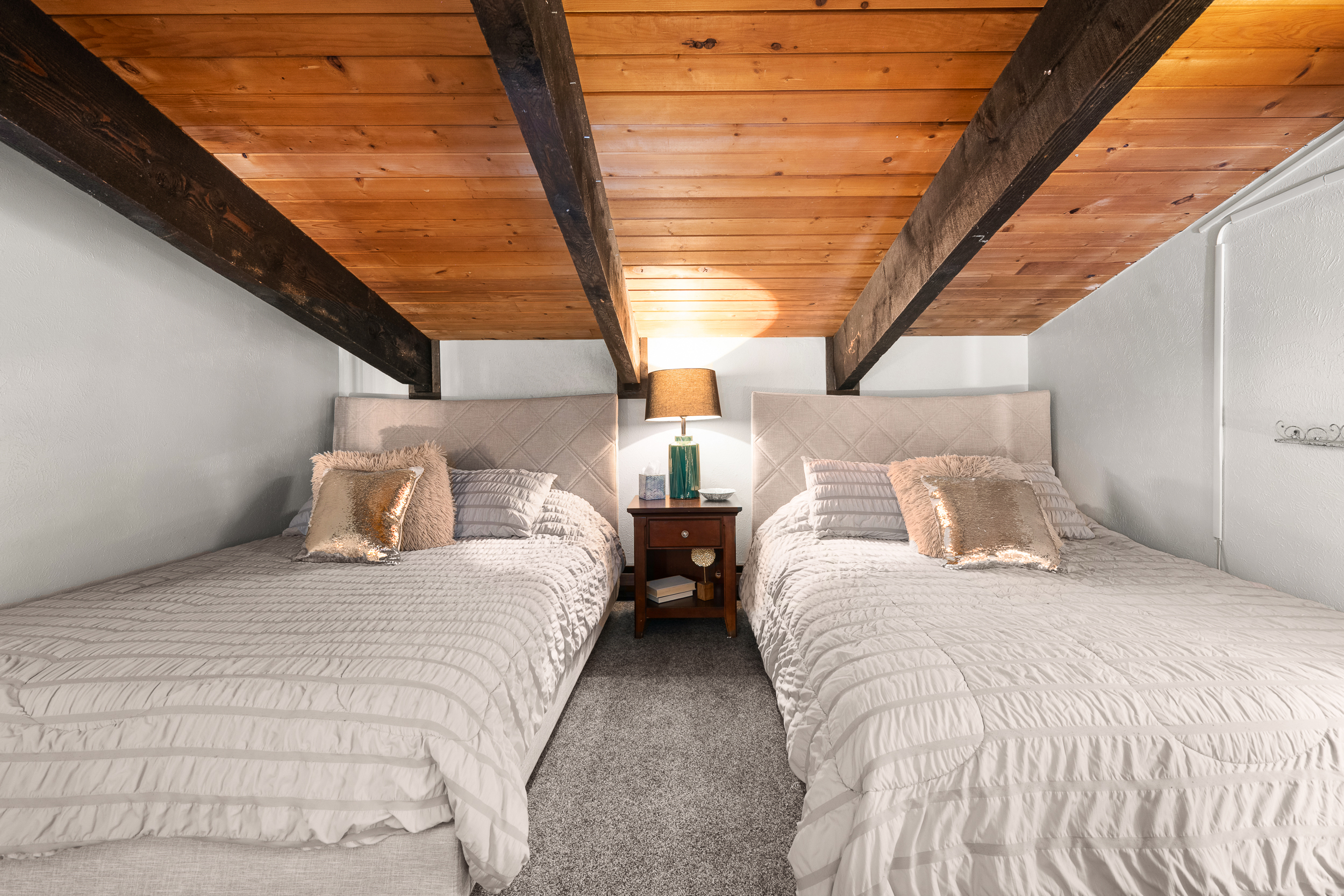 Loft Area | 2 Queen Beds