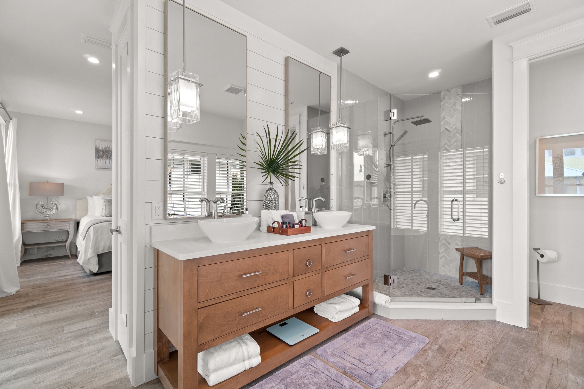 Upstairs Master Bath