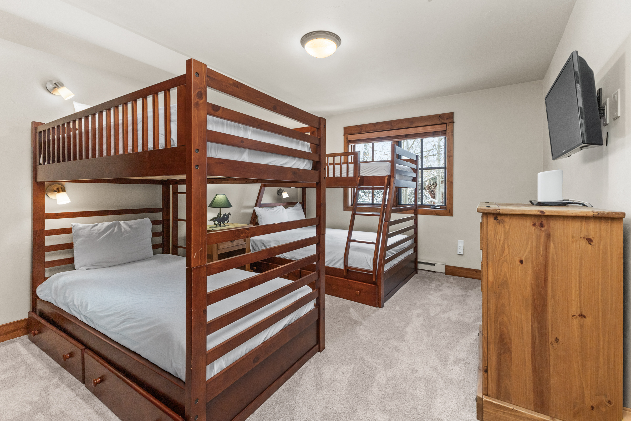 Bedroom 3 | Twin Bunk bed