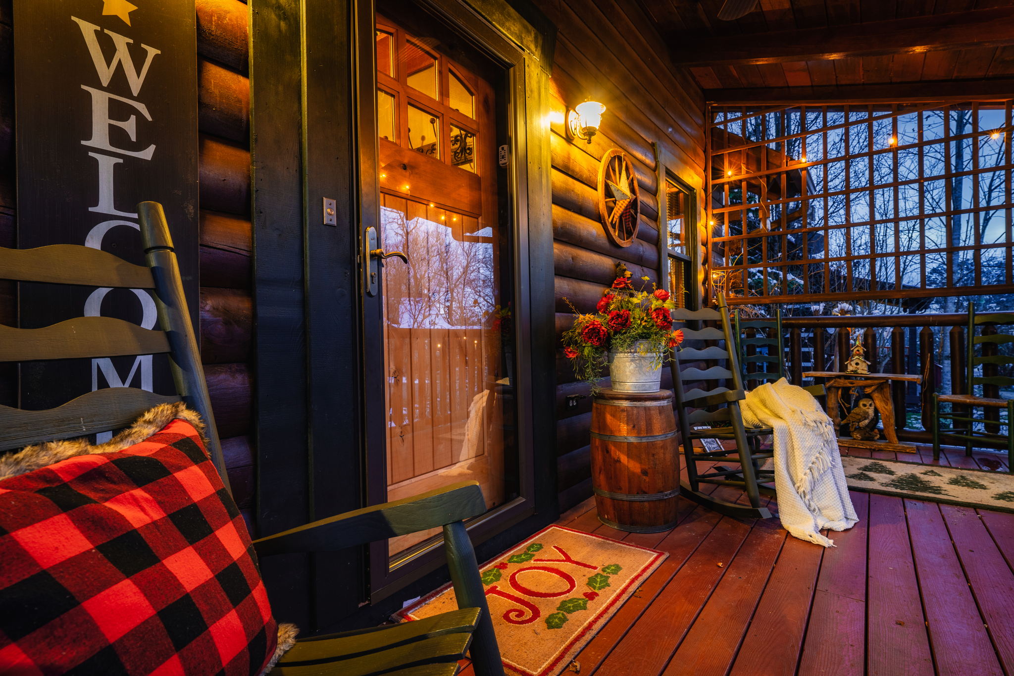 Inviting and charming front door to your stay. Welcome in!